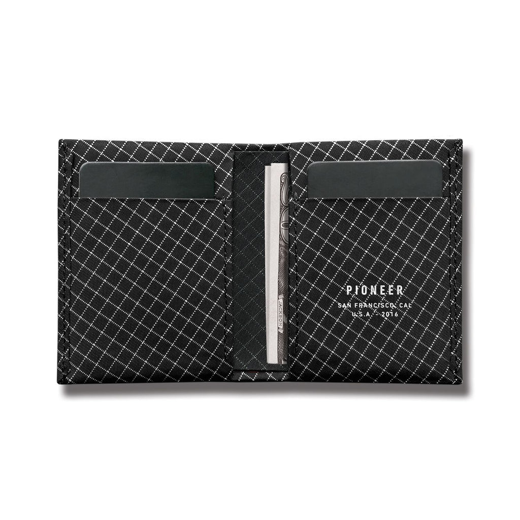 Matter Bifold 10XD RIPSTOP (Black)
