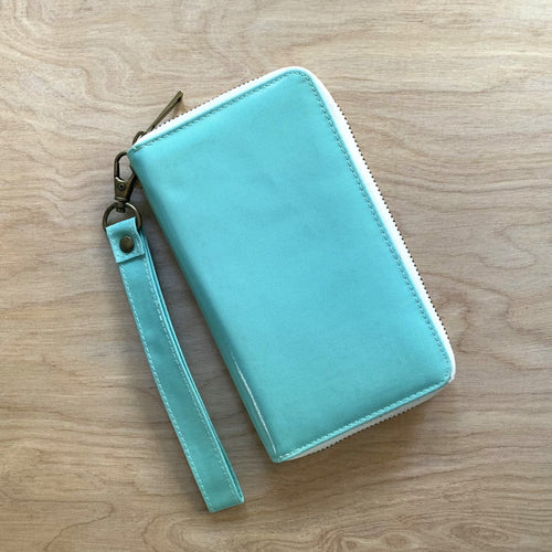 Wander Wallets Minty Fresh Wristlet