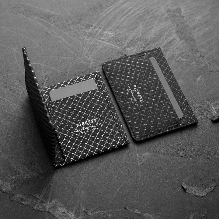 Matter Bifold 10XD RIPSTOP (Onyx)