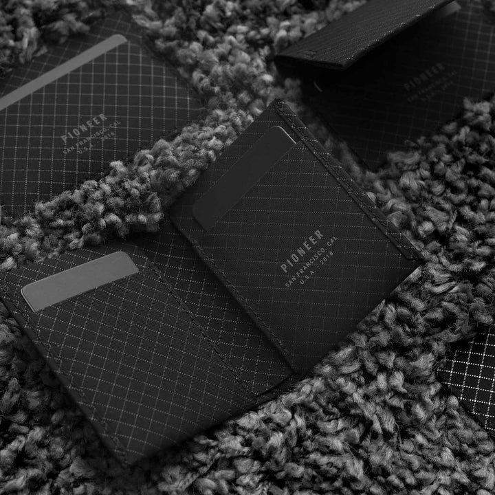 Matter Bifold 10XD RIPSTOP (Onyx)